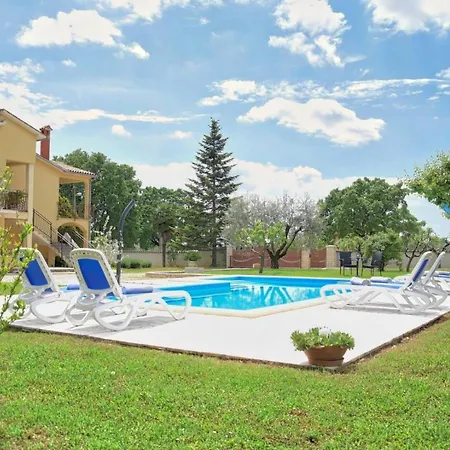 Studio Petra 3 Appartamento Kirmenjak